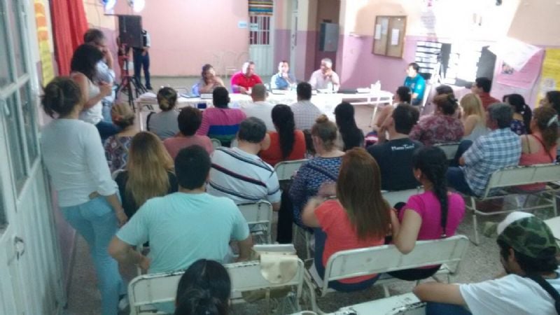 Candidatos presentaron sus propuestas en el IES Recreo