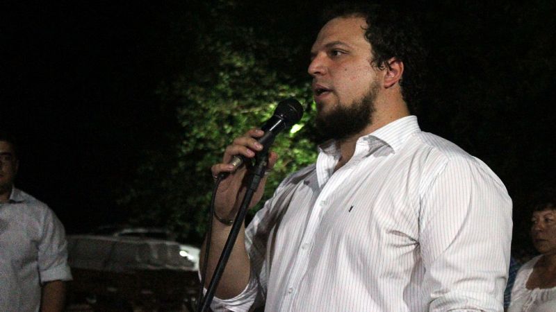 Olveira cerró su campaña en La Bajada