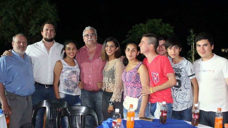 Olveira cerró su campaña en La Bajada