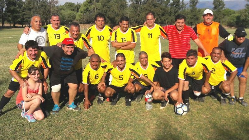 Los Policías, justos campeones de la Sénior