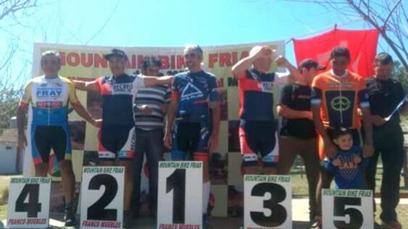 Bikers recreinos lograron podio en el 5° Rally Aniversario de Frías