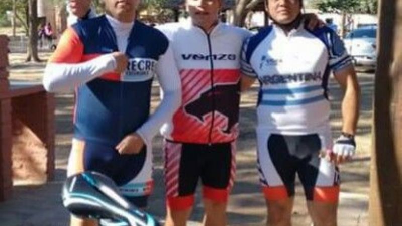 Bikers recreinos lograron podio en el 5° Rally Aniversario de Frías