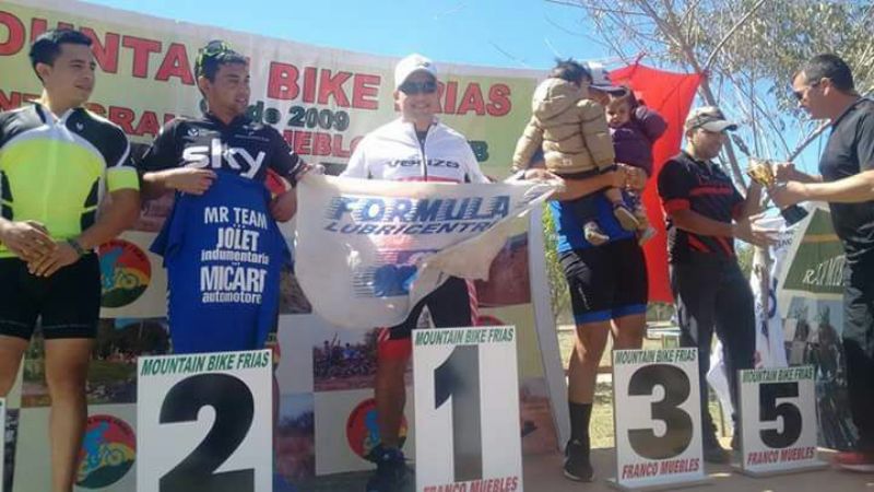 Bikers recreinos lograron podio en el 5° Rally Aniversario de Frías