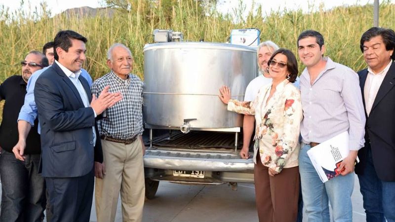 La Gobernadora inauguró obra para vecinos de FME