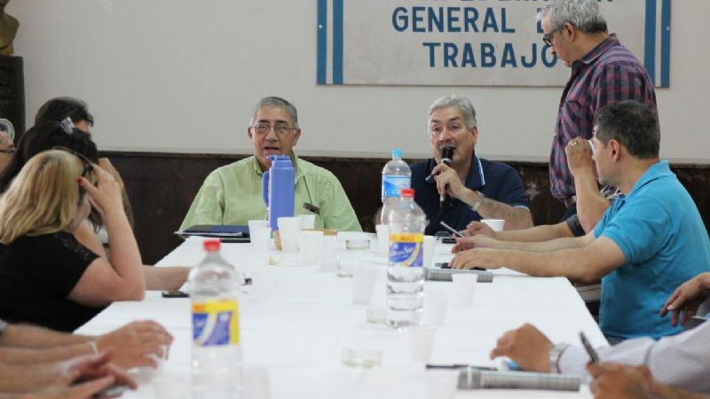 Plenario de las CGT del NOA y diplomas para las autoridades de Catamarca