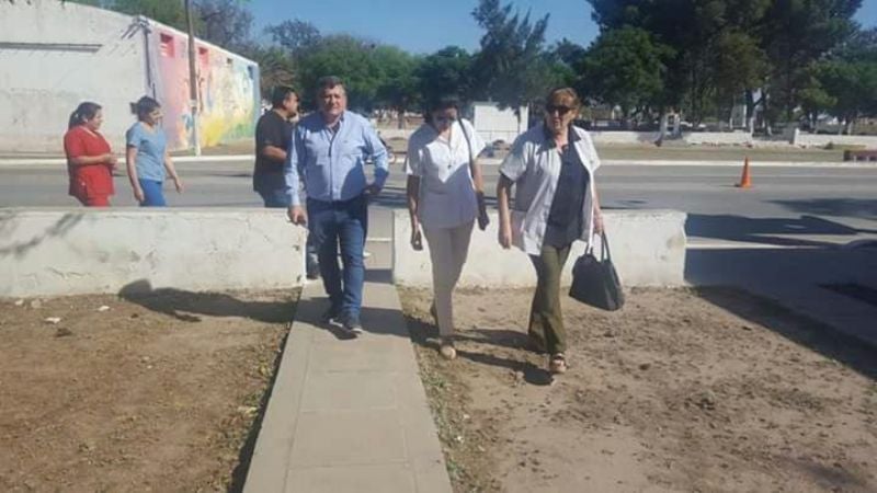 Importante recorrido por los hospitales de La Paz