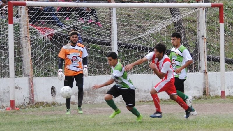 Bardo en La Merced y La Villa frenó a La Estación
