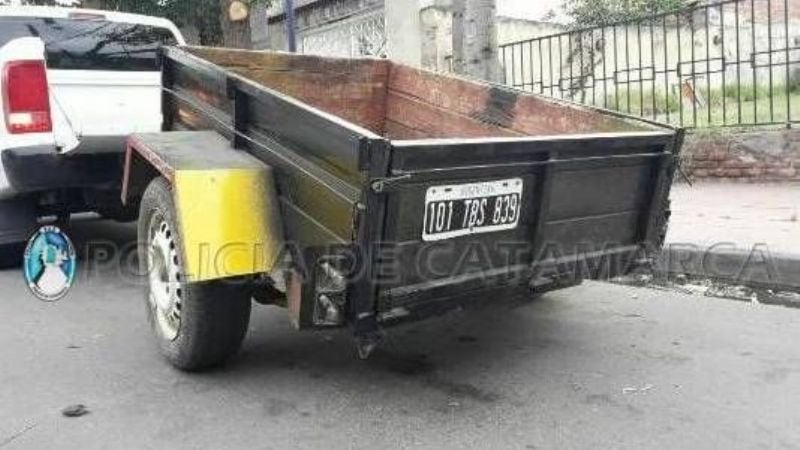 Policías recuperan un carro robado