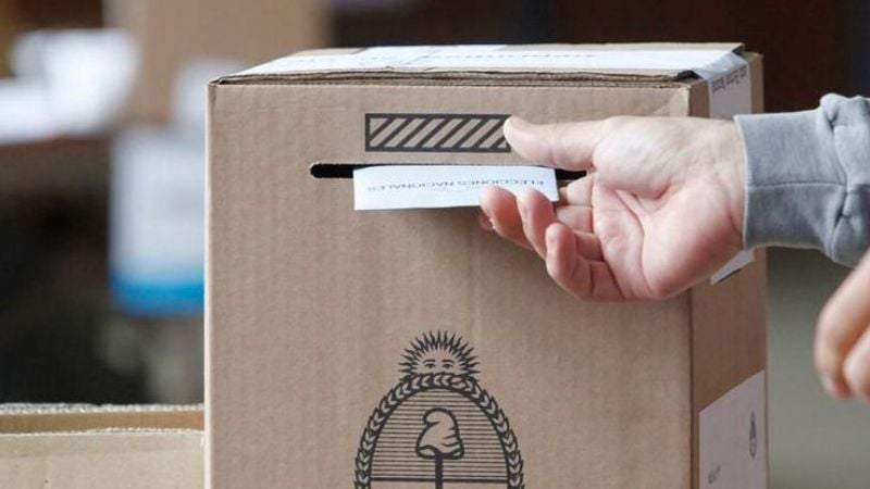 Arrancaron las elecciones en todo el país