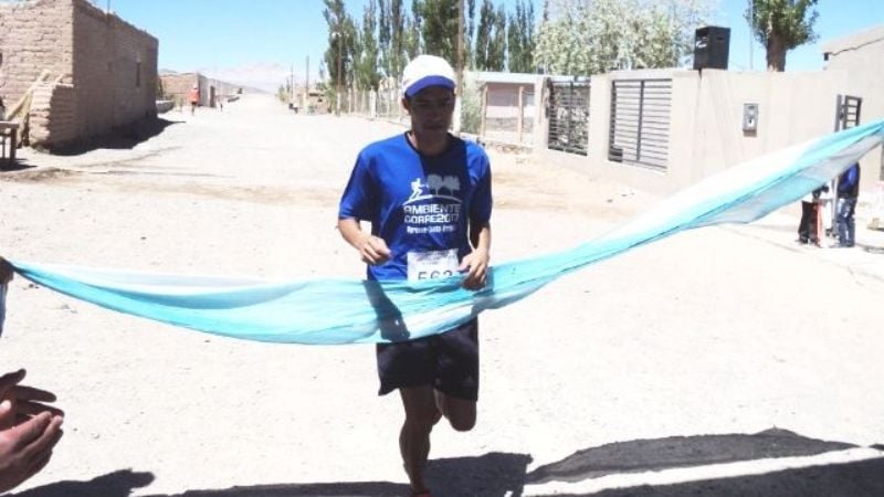 Salva y Robledo dominaron el atletismo del Peñón