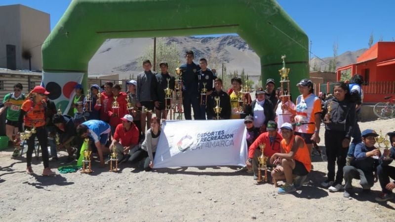 Salva y Robledo dominaron el atletismo del Peñón