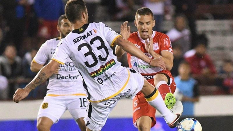 Morón dio otro batacazo y va “semis” ante River