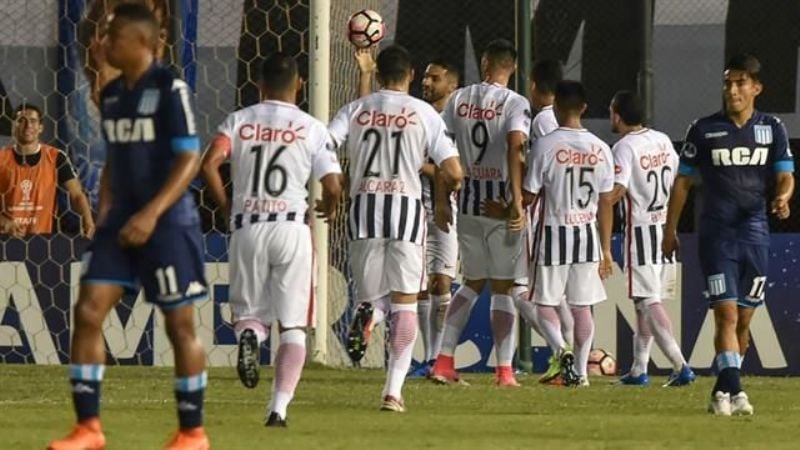 Racing cayó con Libertad y definirá en Avellaneda