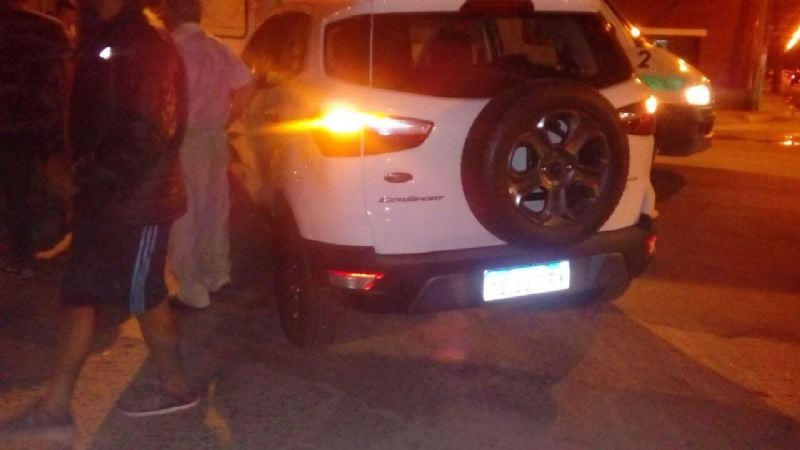 Auto embistió a una señora