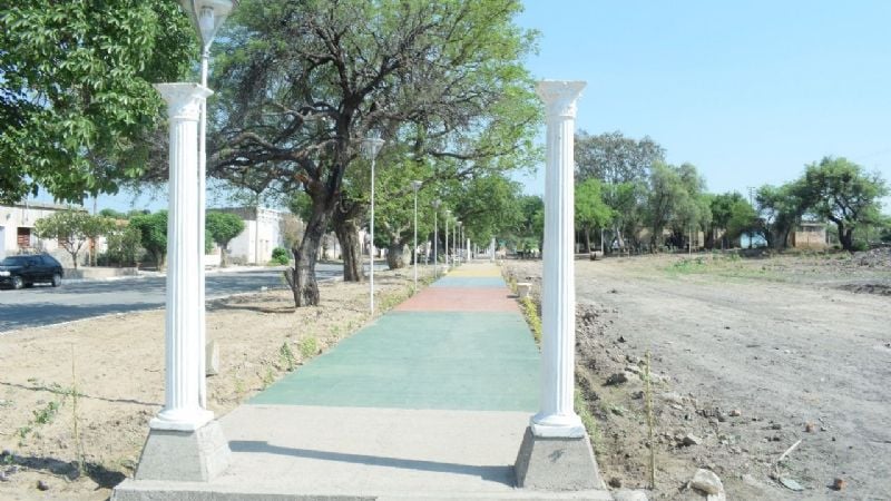 El Paseo "Faustino Lazarte" no está adecuado para discapacitados