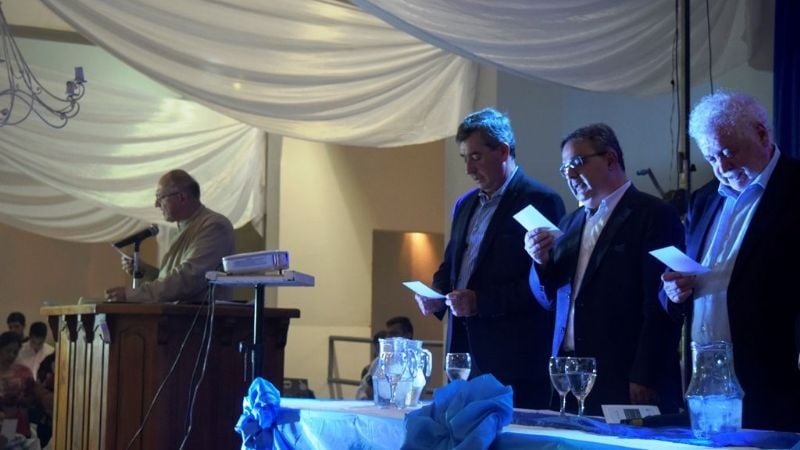 Jalil participó de la graduación de Enfermeros Universitarios de ATSA