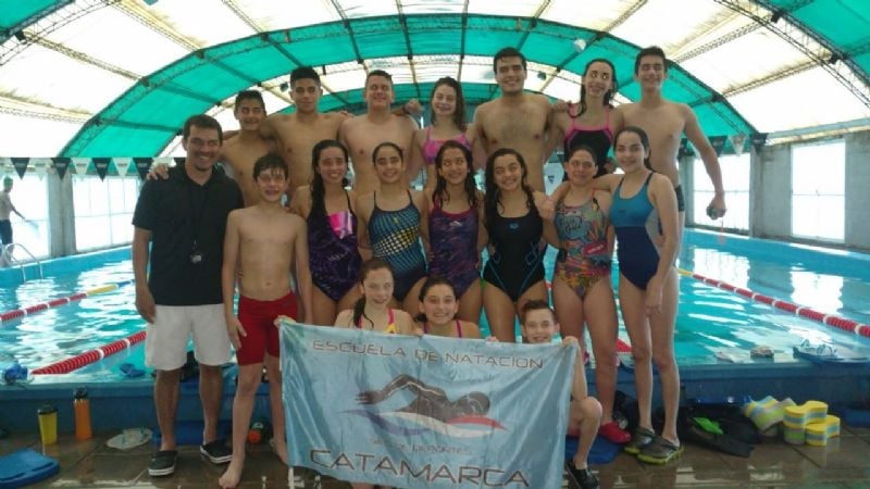 La natación “catucha” se destacó en Córdoba