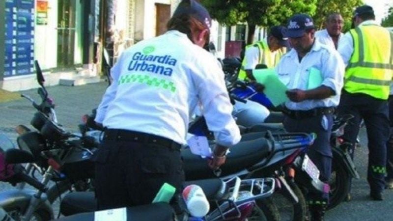 Acuerdo con agentes de Tránsito