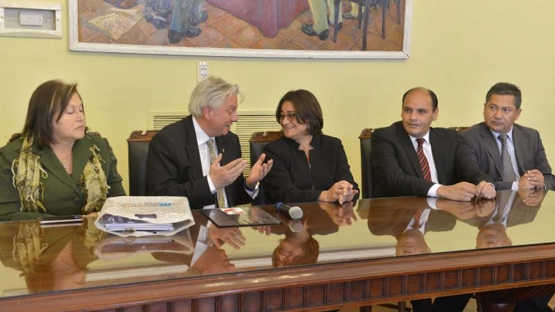 Lucía firmó un convenio de cooperación con el embajador libanés