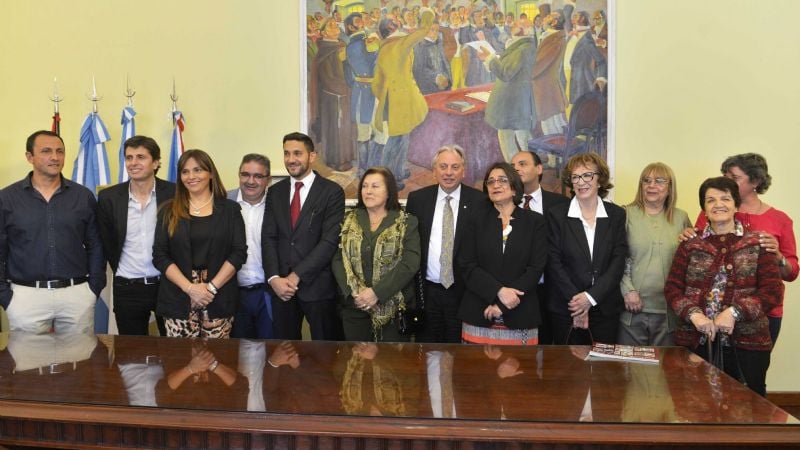 Lucía firmó un convenio de cooperación con el embajador libanés
