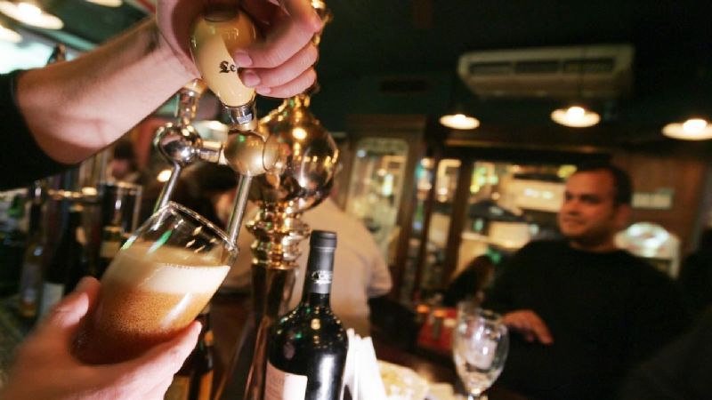 Córdoba: bares y hoteles aplicarían plus nocturno por la suba de luz