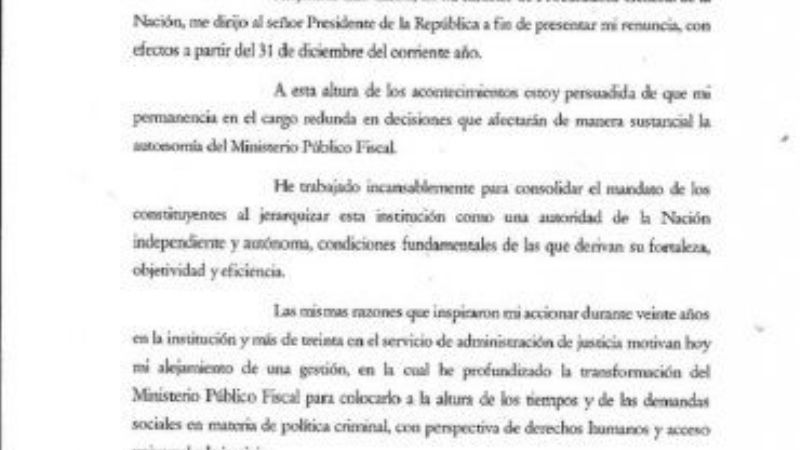 Renunció Gils Carbó