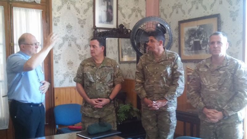 Paracaidistas se preparan para honrar a la Virgen del Valle