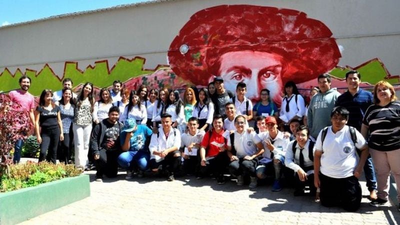 Estudiantes secundarios visitaron el Archivo Histórico