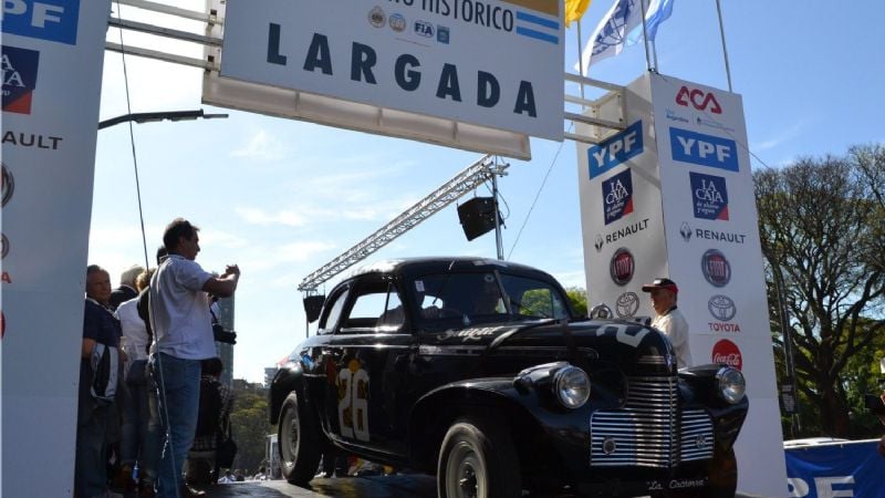 Llegan los 140 vehículos del Gran Premio Argentino Histórico