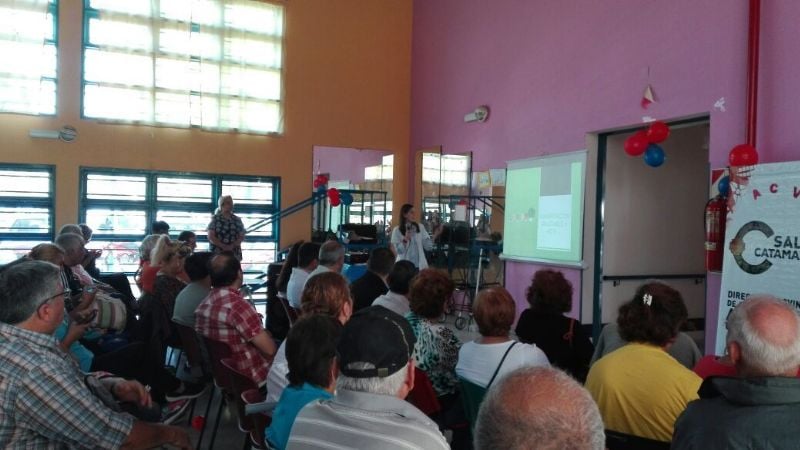 Charla de nutrición en la Jornada Mundial del ACV