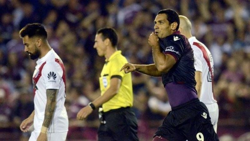 River volvió a ser “gallina”, perdió 4-2 tras estar 2-0 arriba