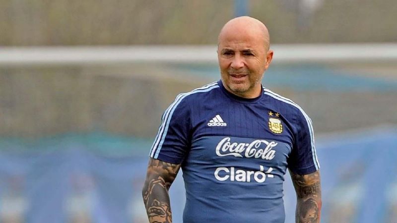 Sampaoli ya tendría los “11” para enfrentar a Perú