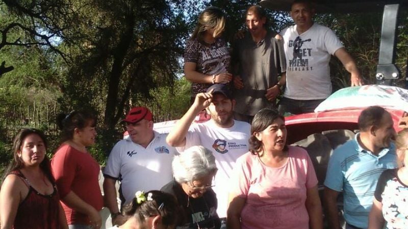 Apoyan con maquinaria a productores de La Paz