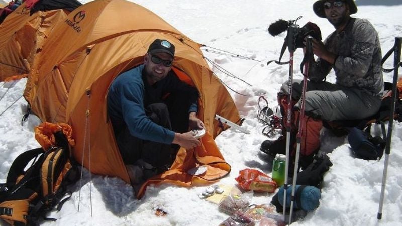 Presentan documental sobre ascenso en la cordillera del Himalaya
