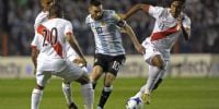 ASÍ marcaban a Messi los peruanos; de a tres.