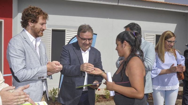 Jalil entregó viviendas relocalizadas en el B° La Esperanza