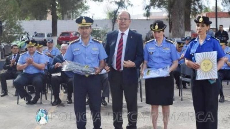Entregaron nuevos uniformes y mobiliario a la Policía de la Provincia