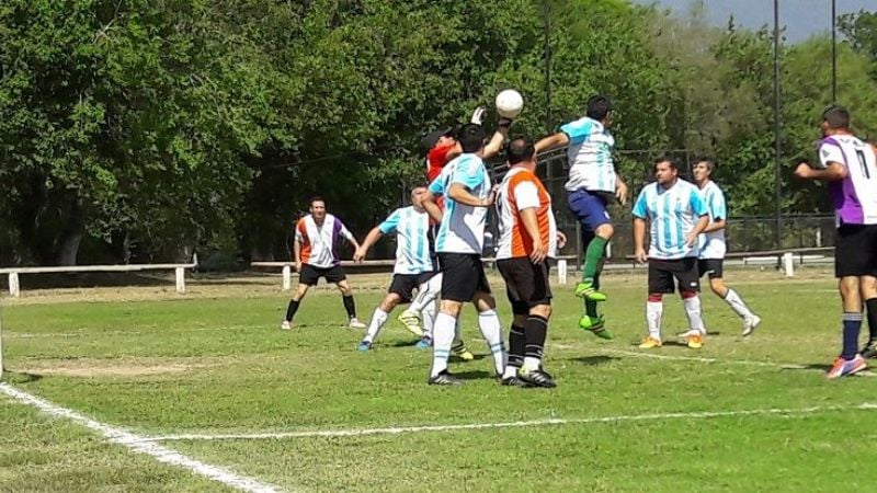 Los Médicos casi adentro del “Petit” en la Maxi