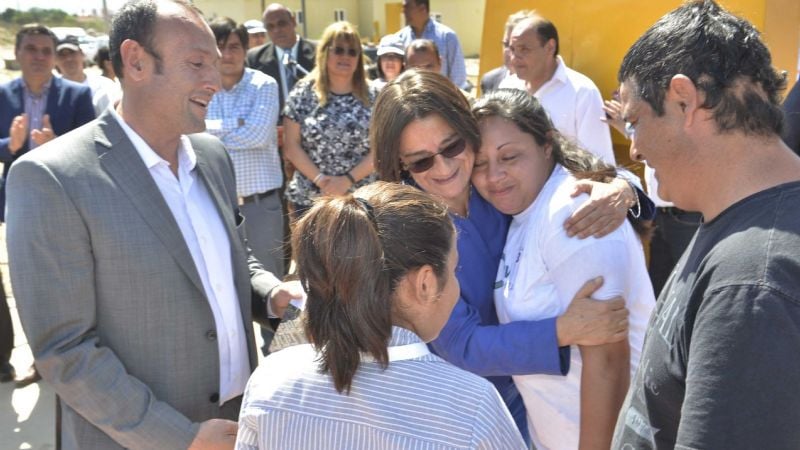 Lucía entregó otras 50 viviendas del IPV