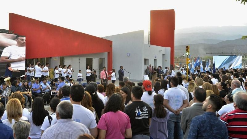 Lucía inauguró la nueva Escuela para Ciegos, el 100° edificio escolar de su gestión