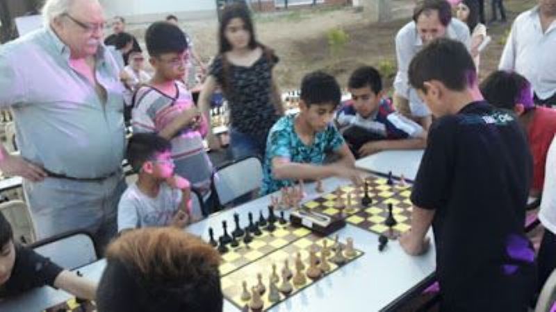 El Ajedrez estuvo en la fiesta por la obras en el “Poli”