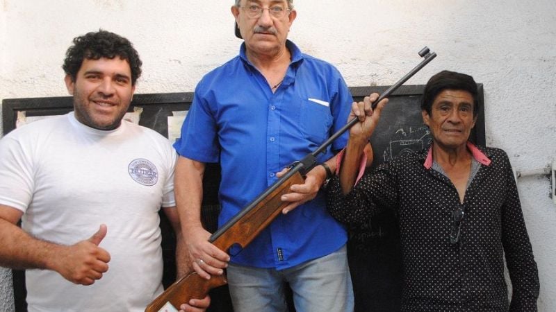 Hugo Chacón campeón del tiro entre periodistas deportivos