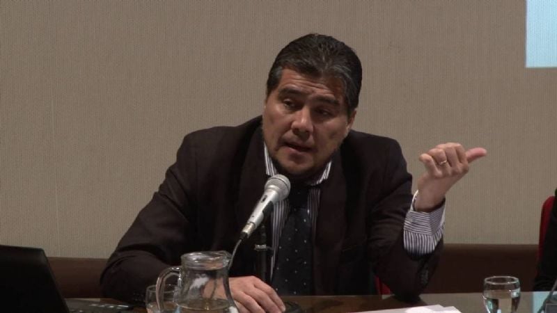 Se lanzó el segundo tomo del “Manual de Derecho Penal, parte especial”