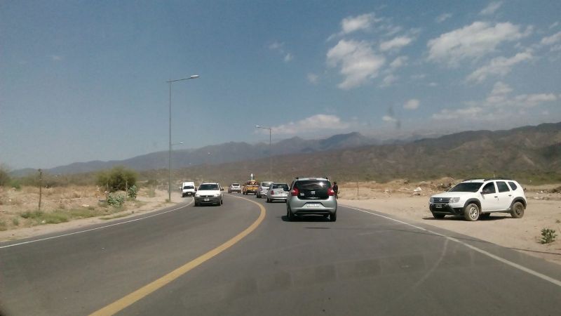 Con una caravana, iniciaron las fiestas de la Sagrada Familia