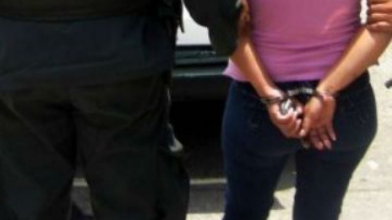 Tenía prohibido acercarse a un hombre y violó la medida judicial