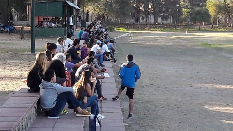 Quilmes y Piratas no aflojan en la Universitaria