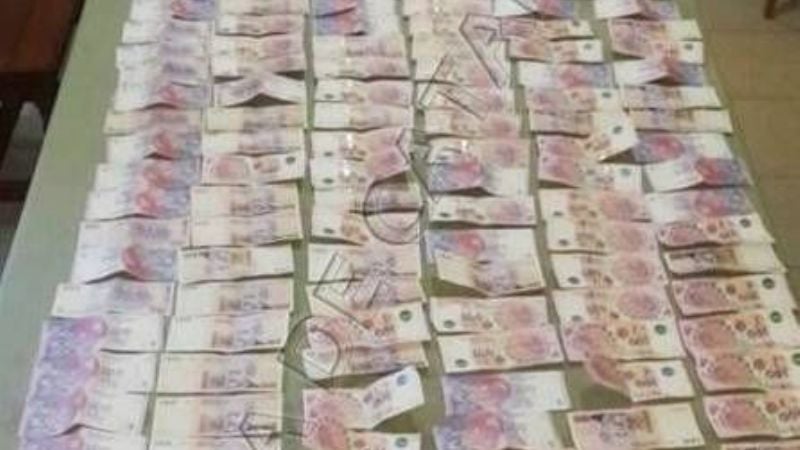 Menor robó dinero, se compró una moto y accesorios