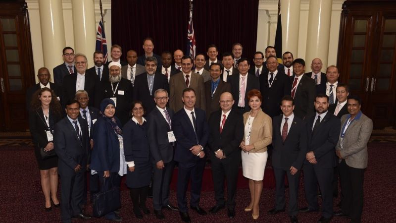 Lucía se reunió con diplomáticos y empresarios mineros en Australia