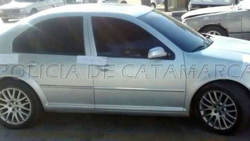 Secuestran un auto