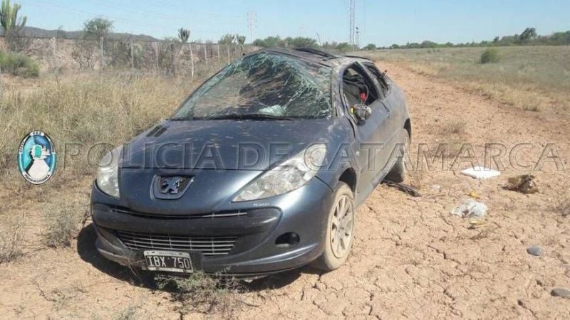 Volcó un auto en Capayán